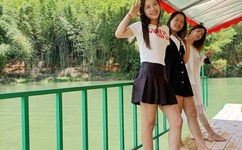 老师两个大兔子抖来抖去视频